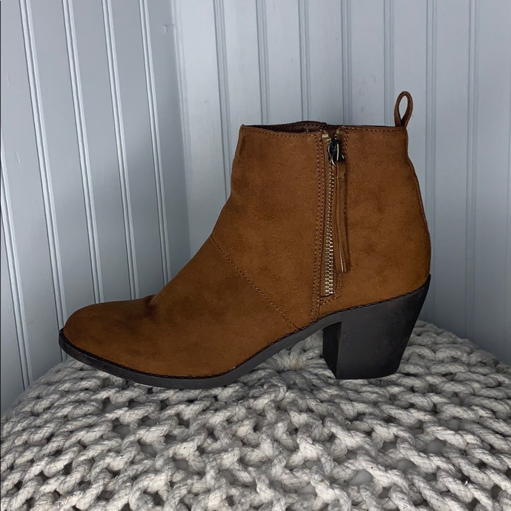 CAMEL ANKLE BOOTIE